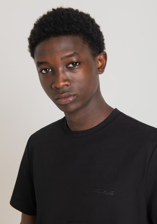 4R2JF139 ropa hombres Antony Morato negro Camiseta regular fit de viscosa sostenible con logo estampado