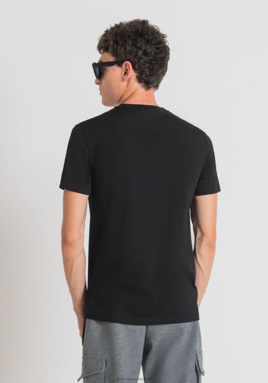 4R2JF155 ropa hombres Antony Morato negro Camiseta slim fit de 100% algodón con logo estampado engomado