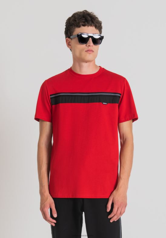 4R2JF176 ropa hombres Antony Morato rojo Camiseta regular fit de algodón suave con banda en contraste