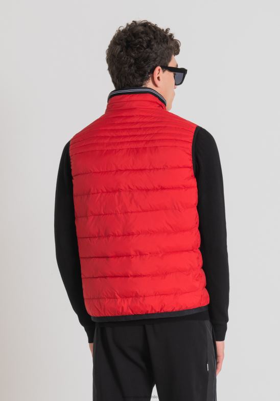 4R2JF23 ropa hombres Antony Morato rojo chaqueta de nailon sin mangas con acolchado sorona aura eco