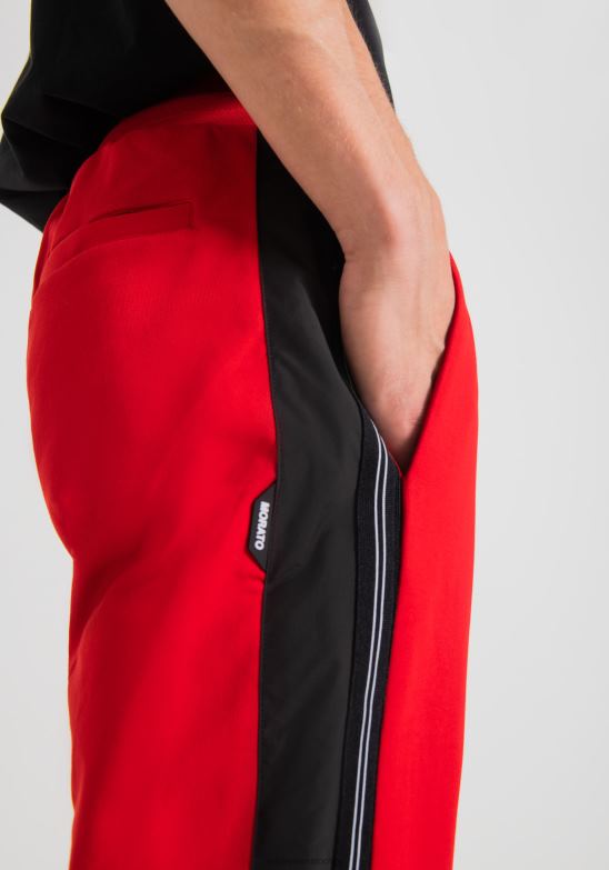 4R2JF274 ropa hombres Antony Morato rojo Pantalón de chándal slim fit de algodón elástico con contraste de tejido técnico